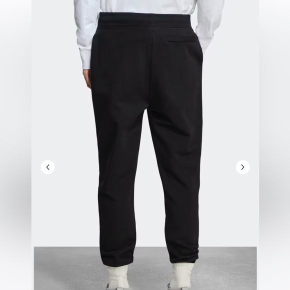 Canada Goose Black Jogger Pants - Picture 2 of 14